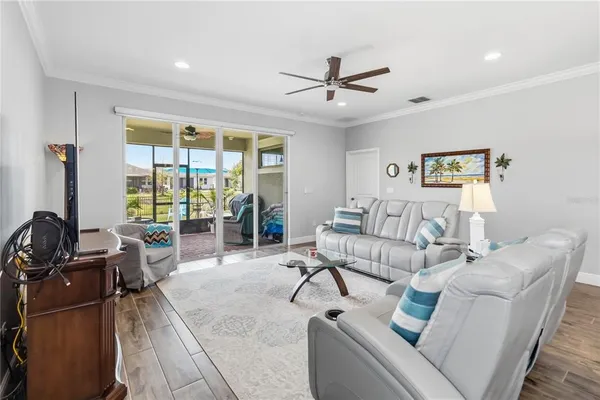 $425,000 | 3273 Songbird Circle, Harmony, FL 34773