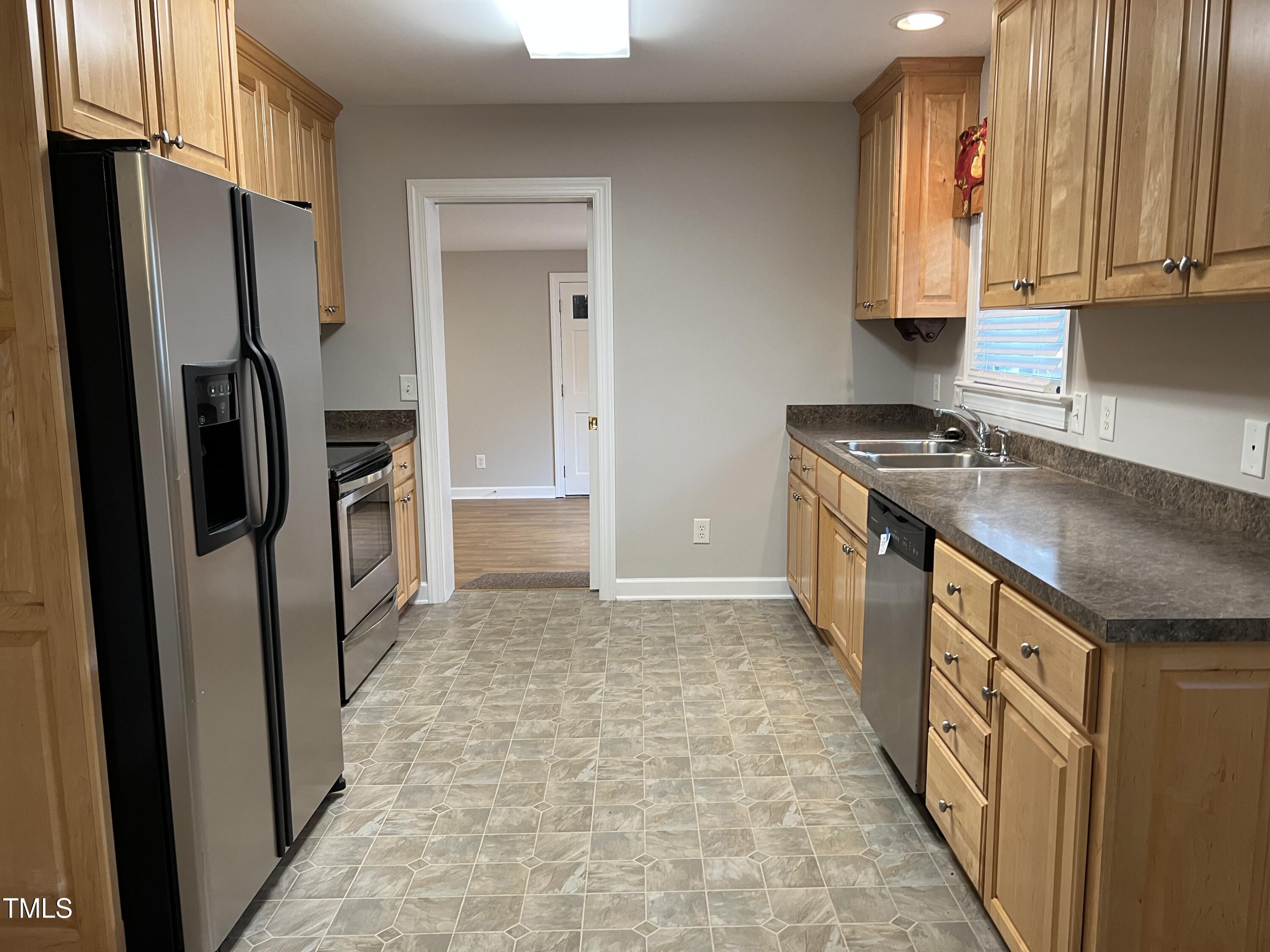 1600 Buffaloe Road Garner, NC 27529 - Photo 3 of 30 Kitchen