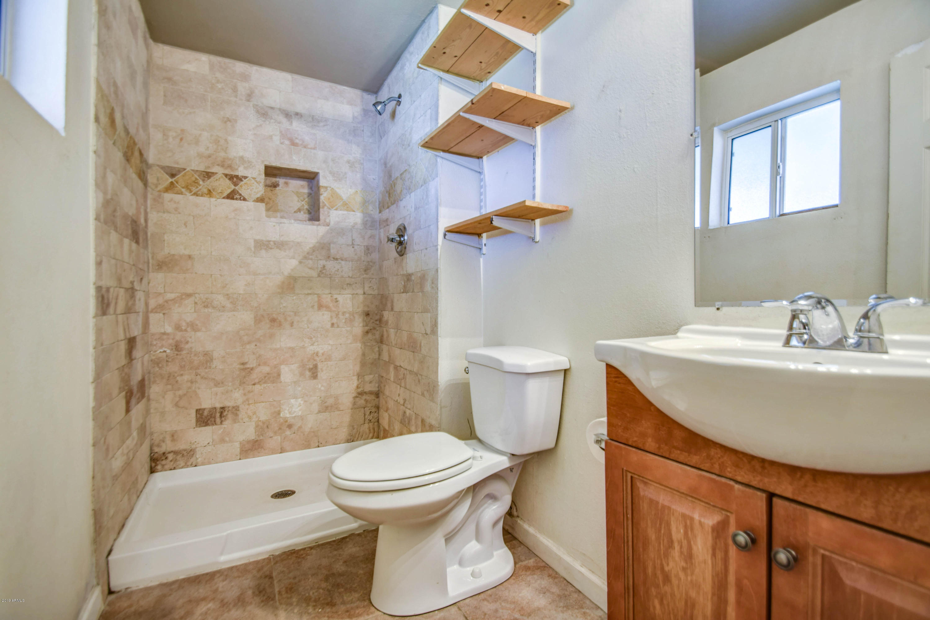 6507 West Coronado Road Phoenix, AZ 85035 - Photo 21 of 37 Master Bath 2