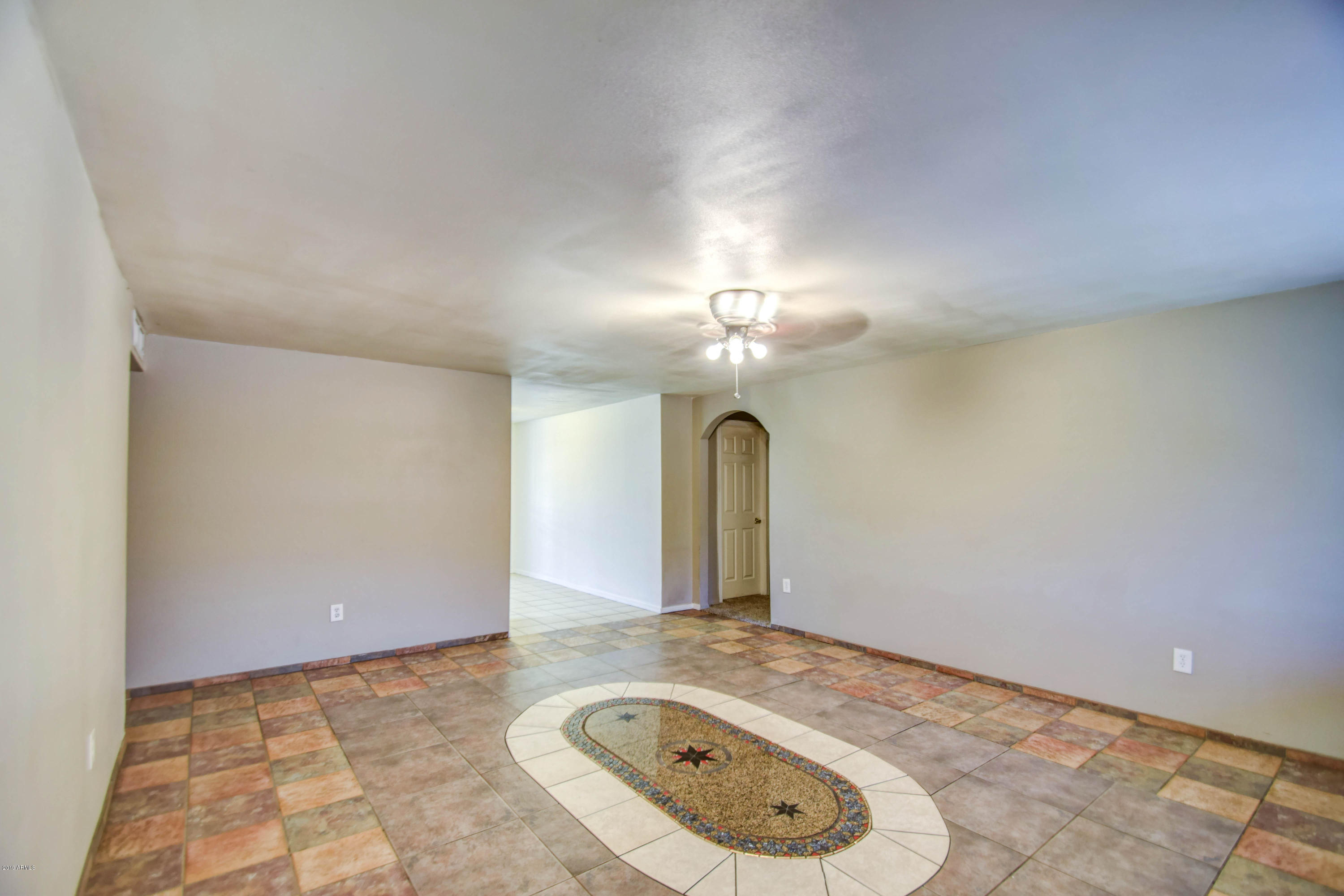 6507 West Coronado Road Phoenix, AZ 85035 - Photo 5 of 37 Living Room 1
