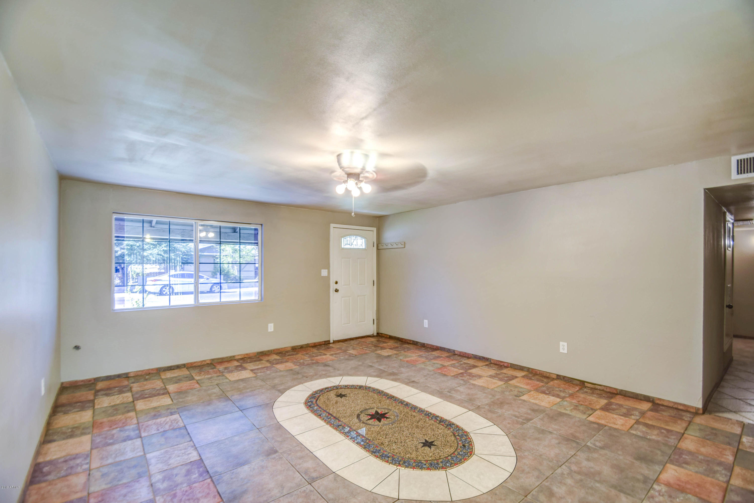 6507 West Coronado Road Phoenix, AZ 85035 - Photo 7 of 37 Living Room 3