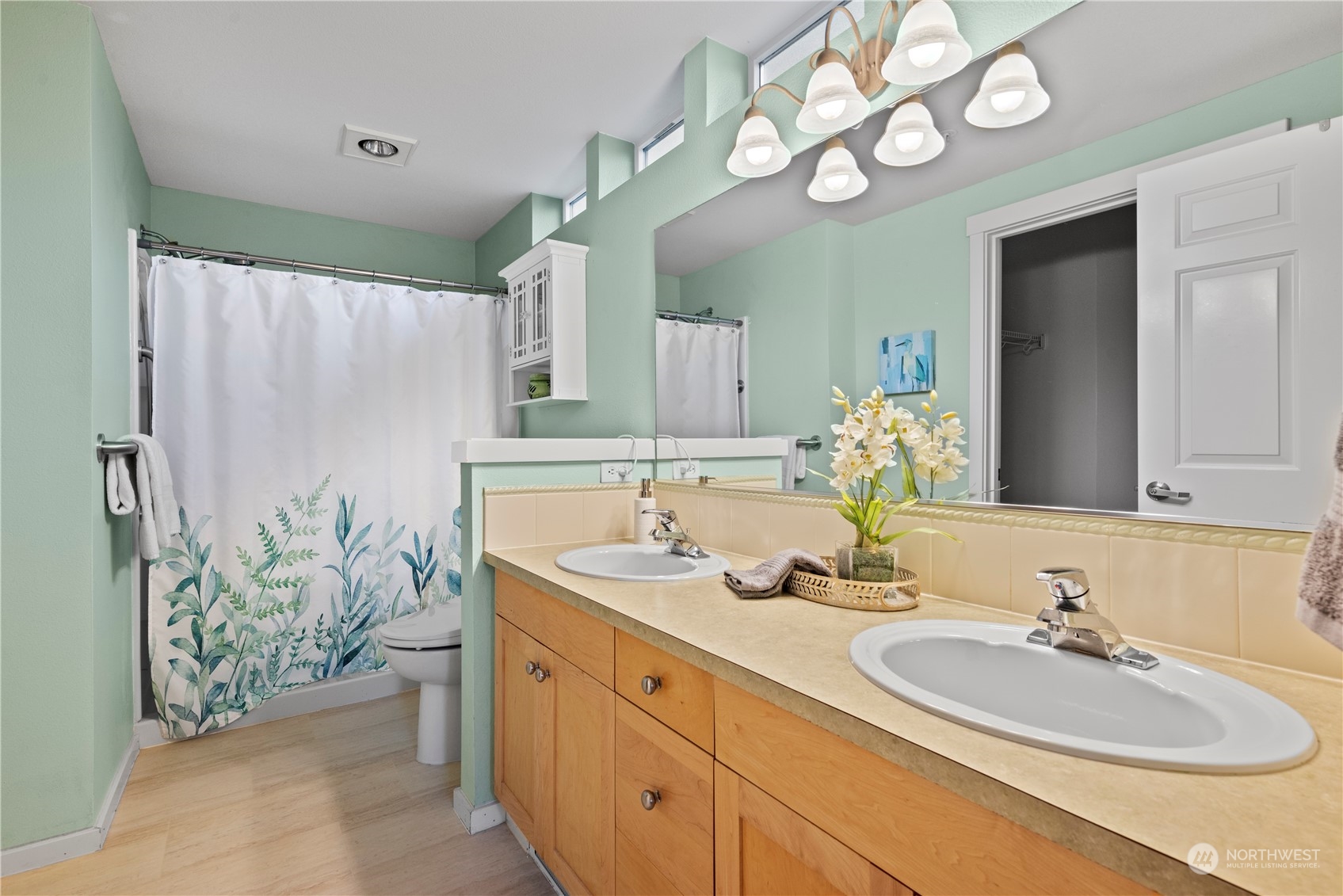 107 164th Street Southeast, Unit 1101 Bothell, WA 98012 - Photo 16 of 24 Gallery Image 16