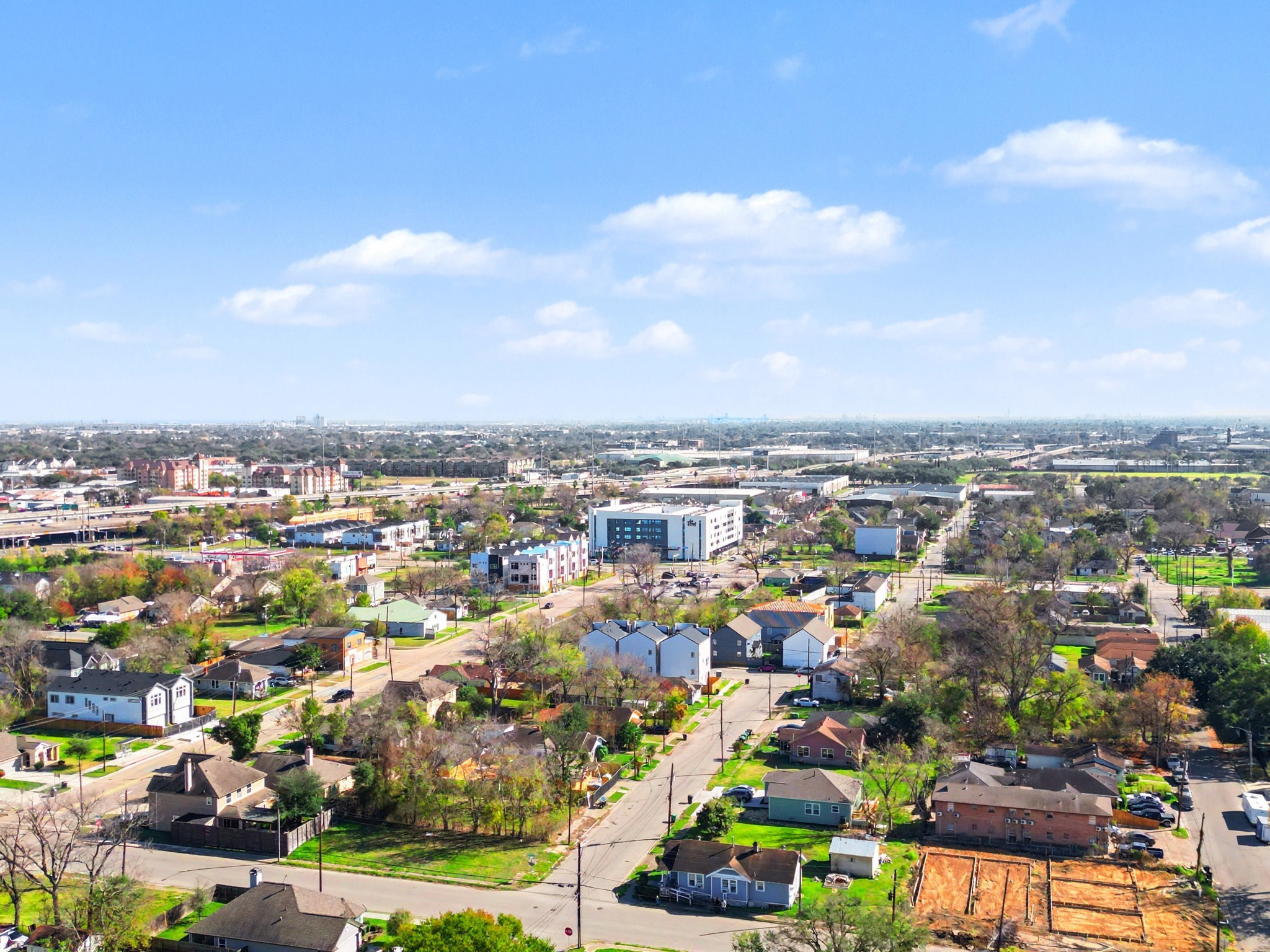 2802 Tierwester Street Houston, TX 77004 - Photo 33 of 35 an aerial view of a city