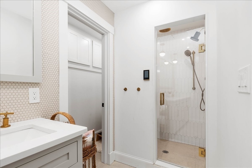 199 Wompatuck Road Hingham, MA 02043 - Photo 17 of 30