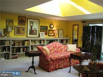 8 Taunton Road Medford, NJ 08055 - Photo 4 of 12 Living Room
