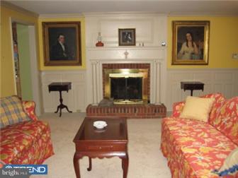 8 Taunton Road Medford, NJ 08055 - Photo 6 of 12 Living Room