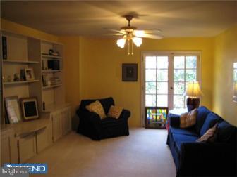 8 Taunton Road Medford, NJ 08055 - Photo 7 of 12 Family Room