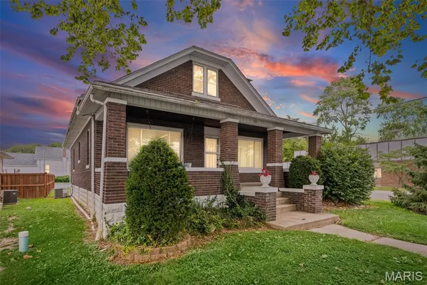 $189,900 | 133 East North Street, Staunton, IL 62088