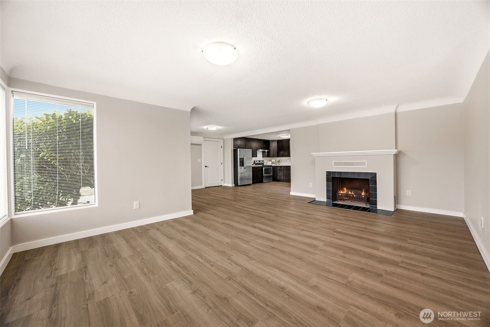 4832 Rucker Avenue Everett, WA 98203 - Photo 4 of 37