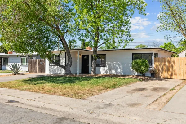 $388,000 | 5915 35th Avenue, Sacramento, CA 95824