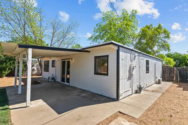 $388,000 | 5915 35th Avenue, Sacramento, CA 95824