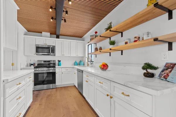 $388,000 | 5915 35th Avenue, Sacramento, CA 95824