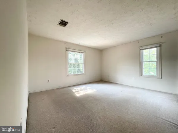 $1,750 | 812 Stratford Way, Unit J, Frederick, MD 21701