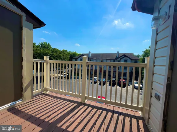 $1,750 | 812 Stratford Way, Unit J, Frederick, MD 21701