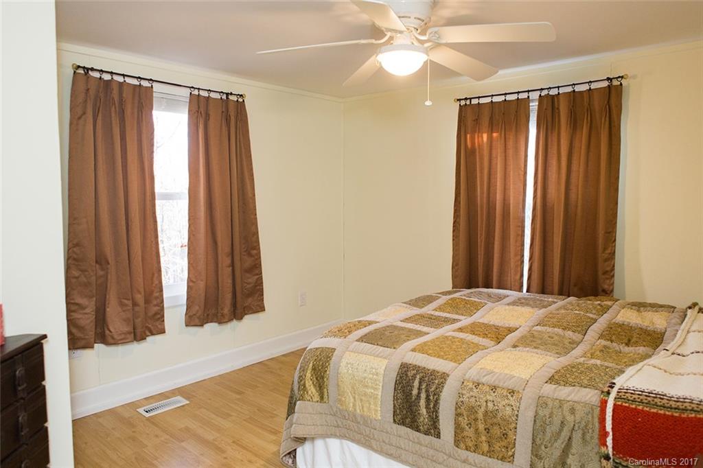 63 Wolf Road Asheville, NC 28805 - Photo 12 of 12 Gallery Image 12