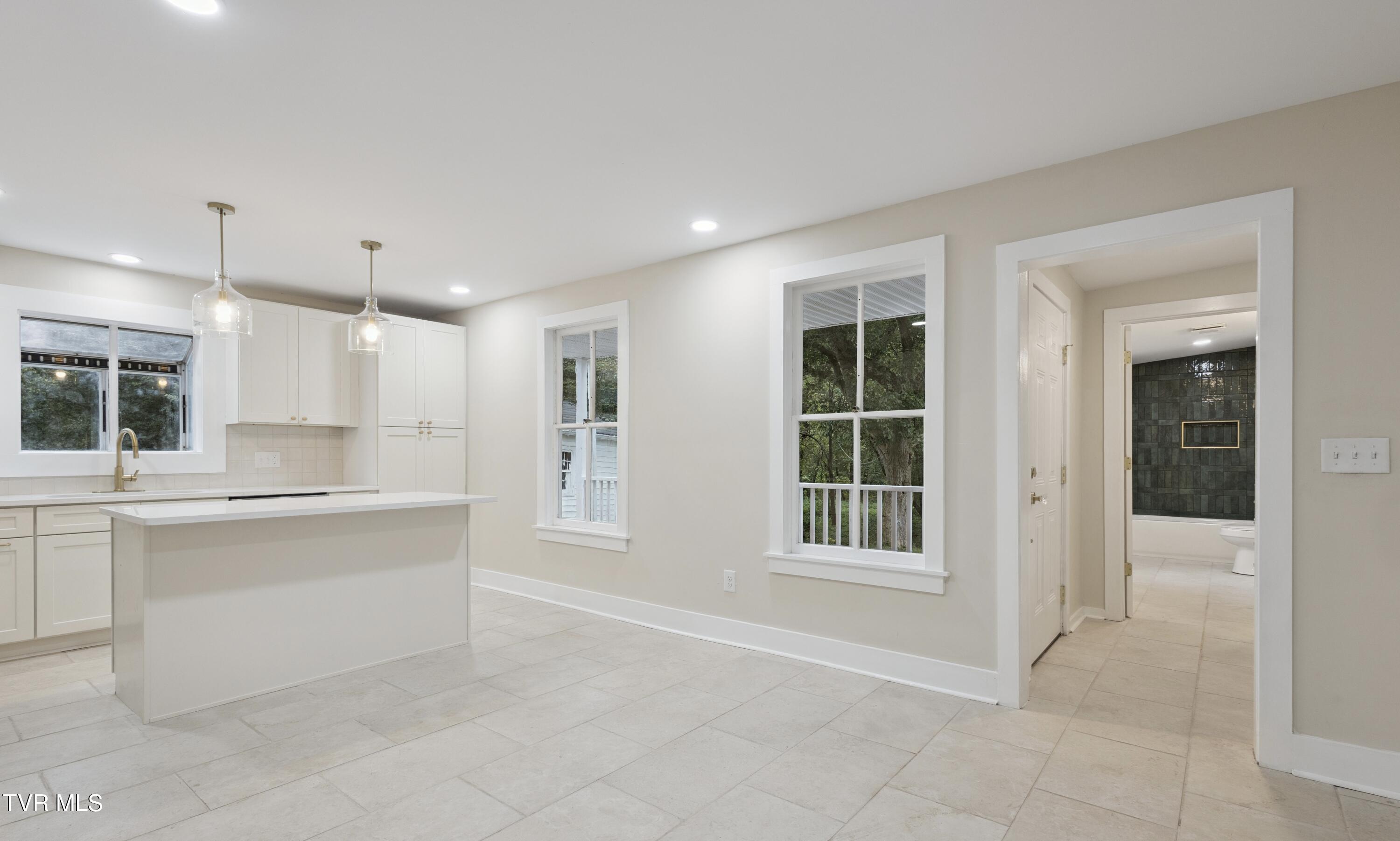 630 Artrip Road Cleveland, VA 24225 - Photo 6 of 43 IMG_0358