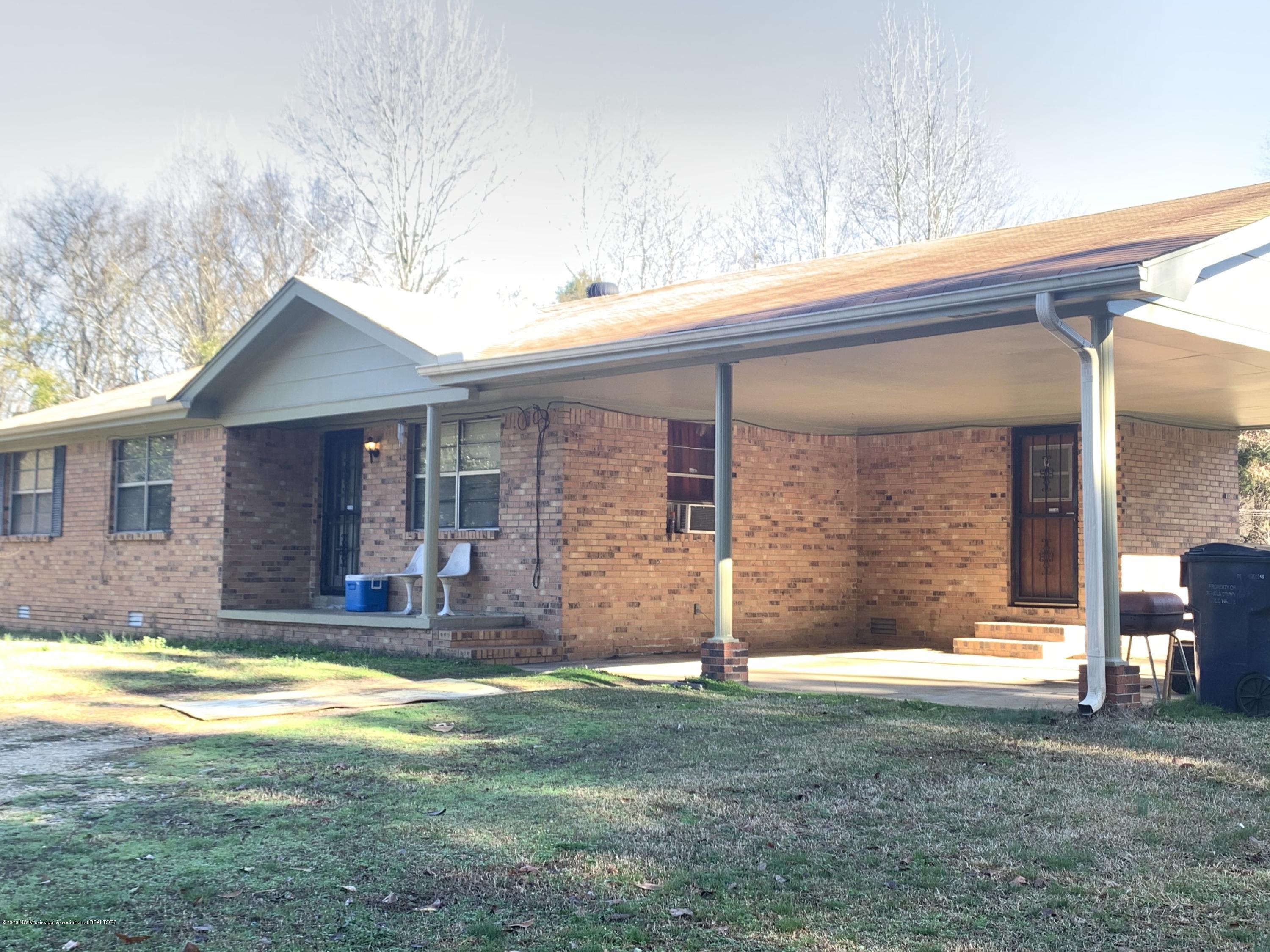 423 Lee Jennings Road Como, MS 38619 - Photo 1 of 21 IMG_4036