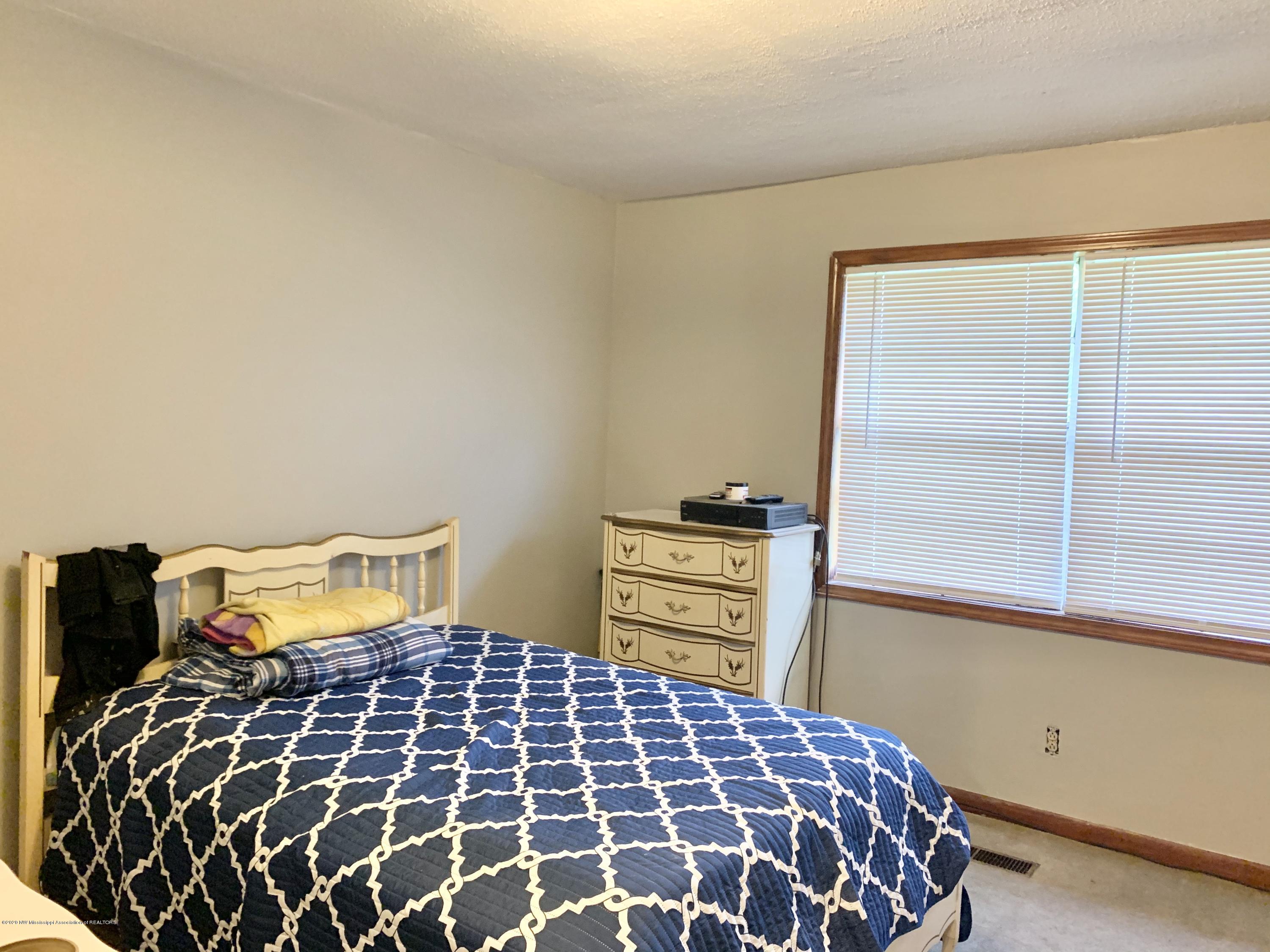 423 Lee Jennings Road Como, MS 38619 - Photo 13 of 21 IMG_4883