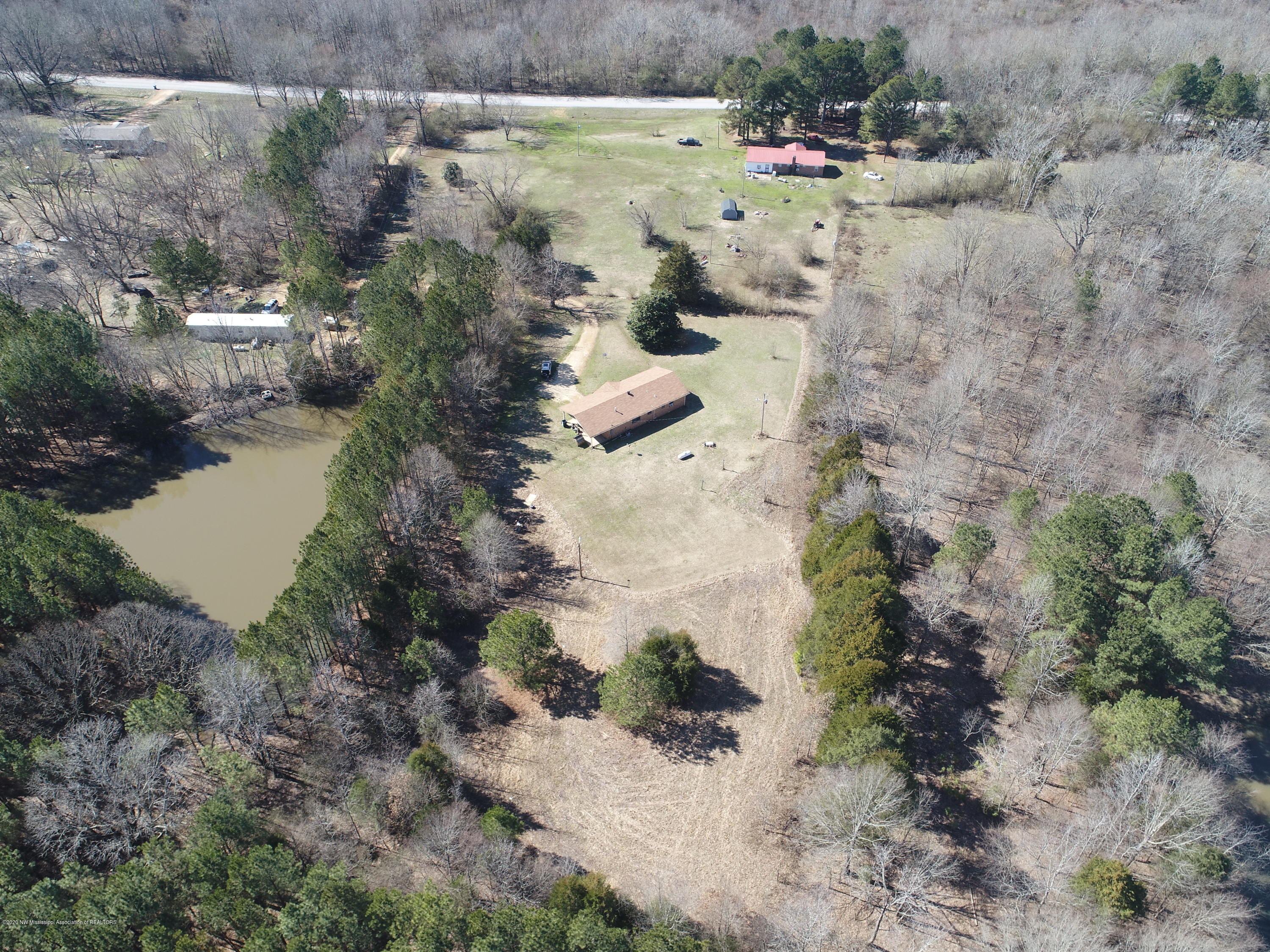 423 Lee Jennings Road Como, MS 38619 - Photo 16 of 21 DJI_0246