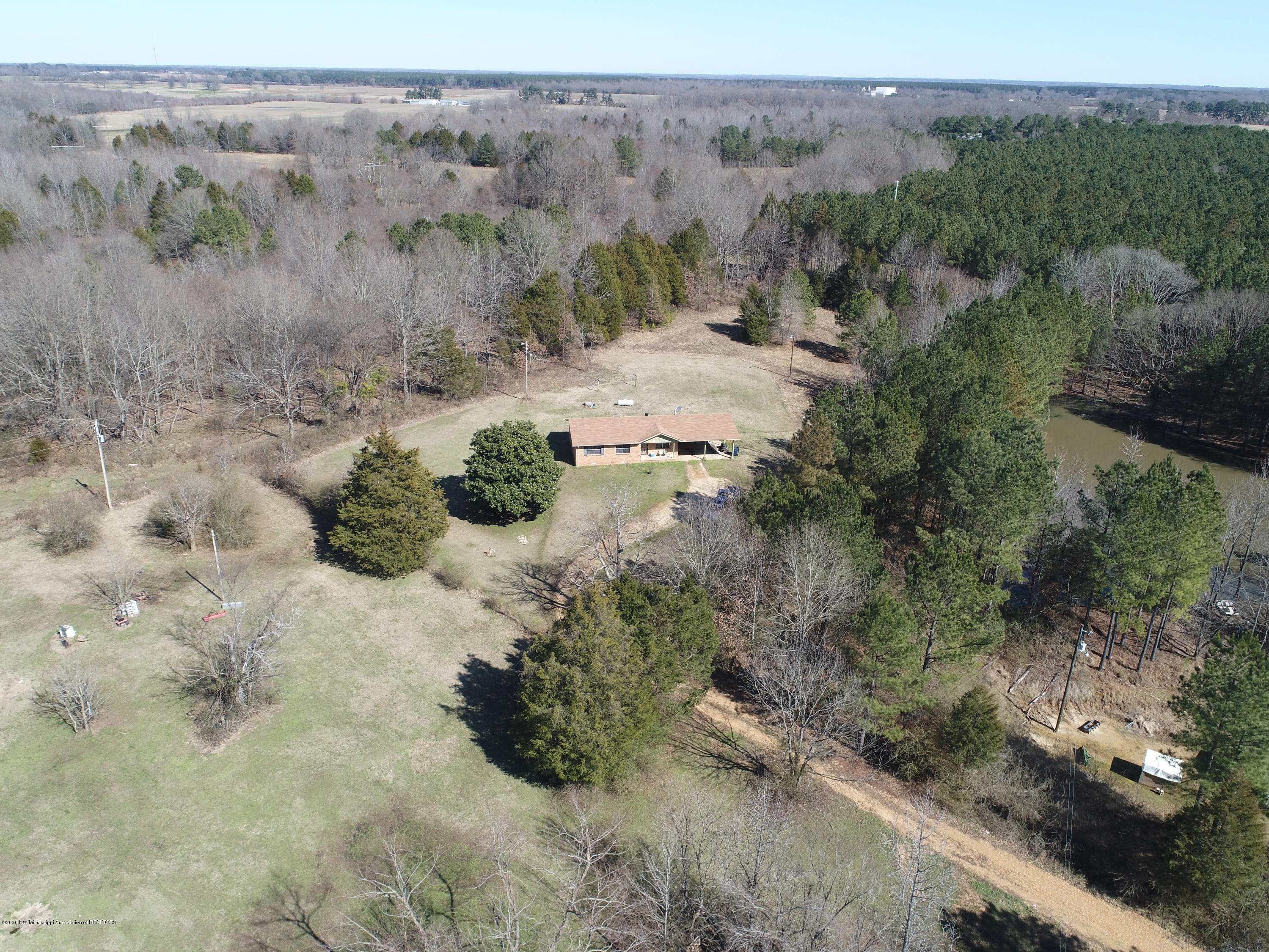 423 Lee Jennings Road Como, MS 38619 - Photo 19 of 21 DJI_0231