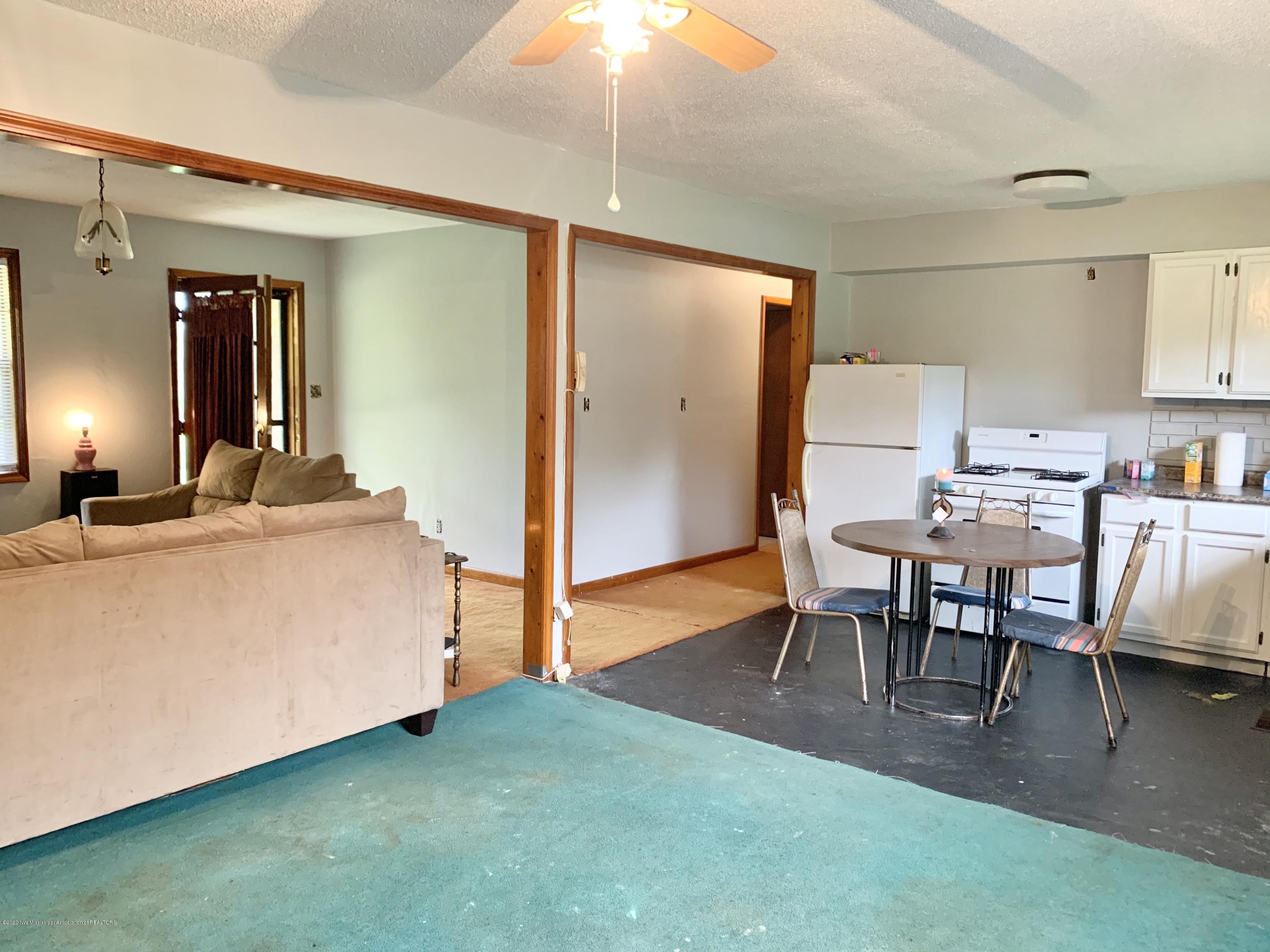 423 Lee Jennings Road Como, MS 38619 - Photo 5 of 21 IMG_4890