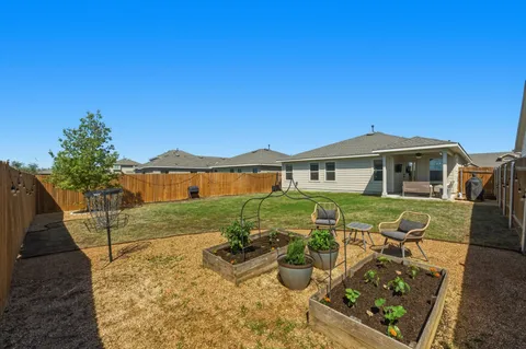 $299,800 | 12425 Ostrich Trail, Manor, TX 78653