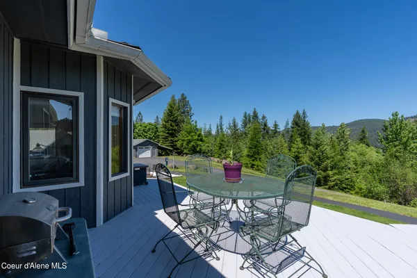 $669,500 | 1615 Lincoln Avenue, St. Maries, ID 83861