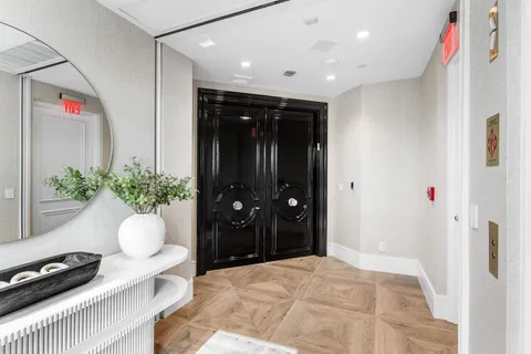 $4,999,000 | 7383 Orangewood Lane, Unit 501, Boca Raton, FL 33433