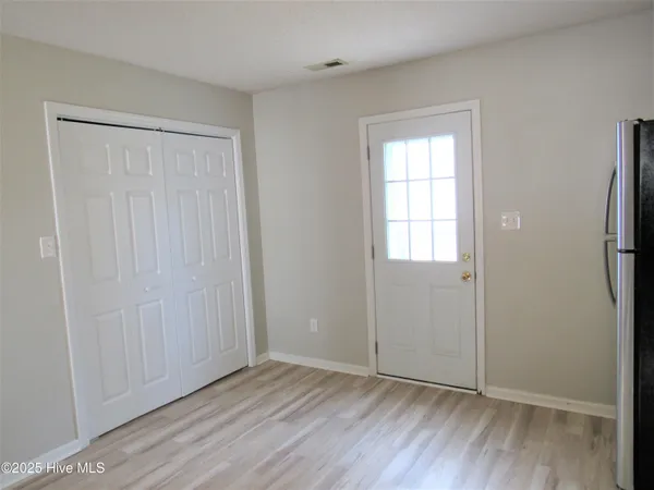 $1,200 | 2164 Brandymill Lane, Jacksonville, NC 28546