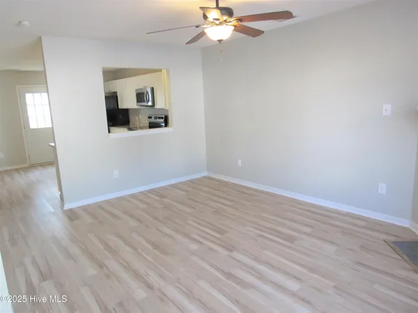 $1,200 | 2164 Brandymill Lane, Jacksonville, NC 28546