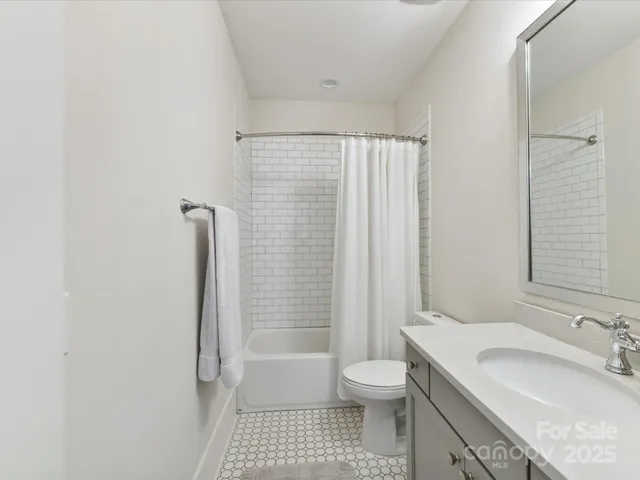 $1,299,000 | 6531 Hazelton Drive, Charlotte, NC 28210