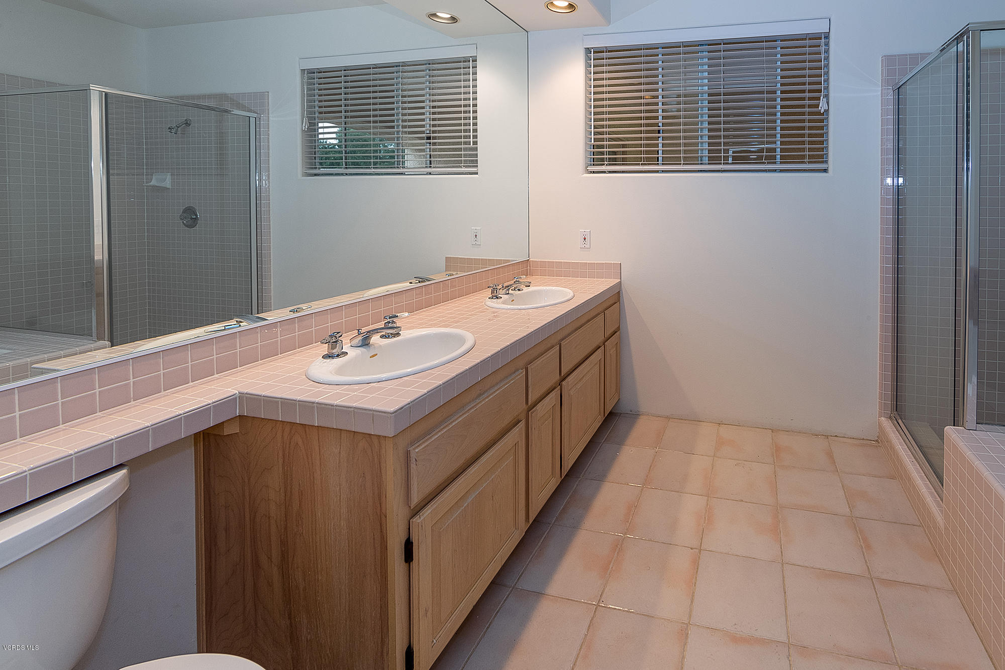 6540 La Cumbre Road Somis, CA 93066 - Photo 9 of 25 MASTER BATH