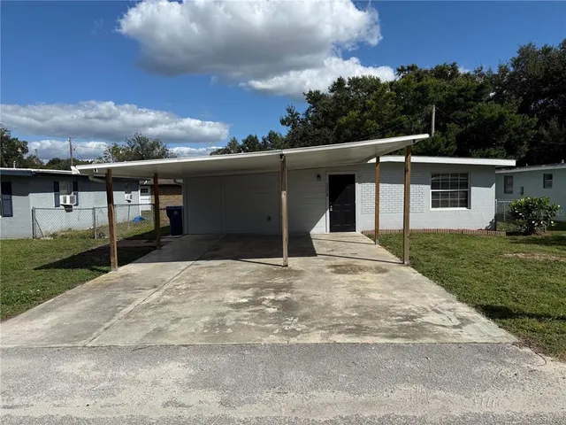 $1,850 | 5208 Hill Drive, Zephyrhills, FL 33542
