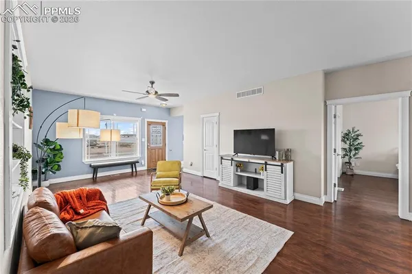 $499,000 | 995 North Matt Drive, Pueblo, CO 81007