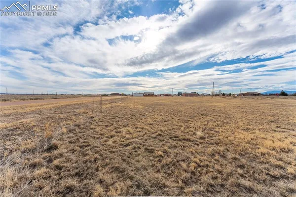 $499,000 | 995 North Matt Drive, Pueblo, CO 81007