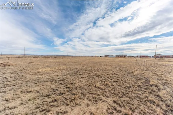 $499,000 | 995 North Matt Drive, Pueblo, CO 81007