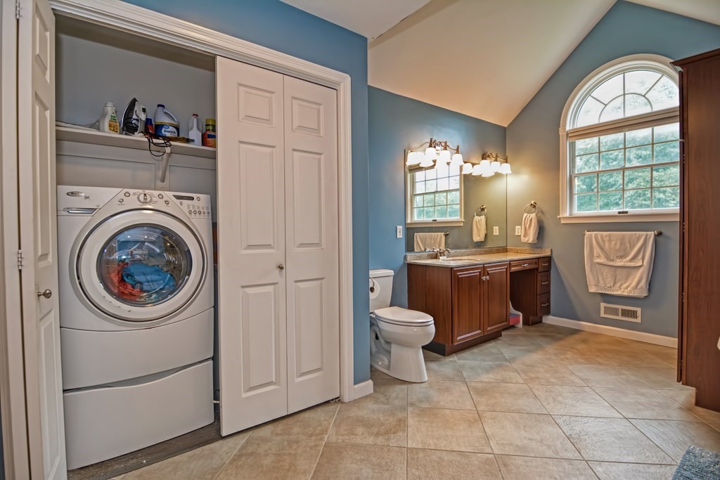 113 Paddock Road Raynham, MA 02767 - Photo 17 of 24 Gallery Image 17