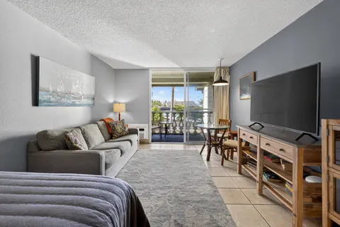 $249,000 | 75-5776 Kuakini Highway, Unit 349, Kailua-Kona, HI 96740
