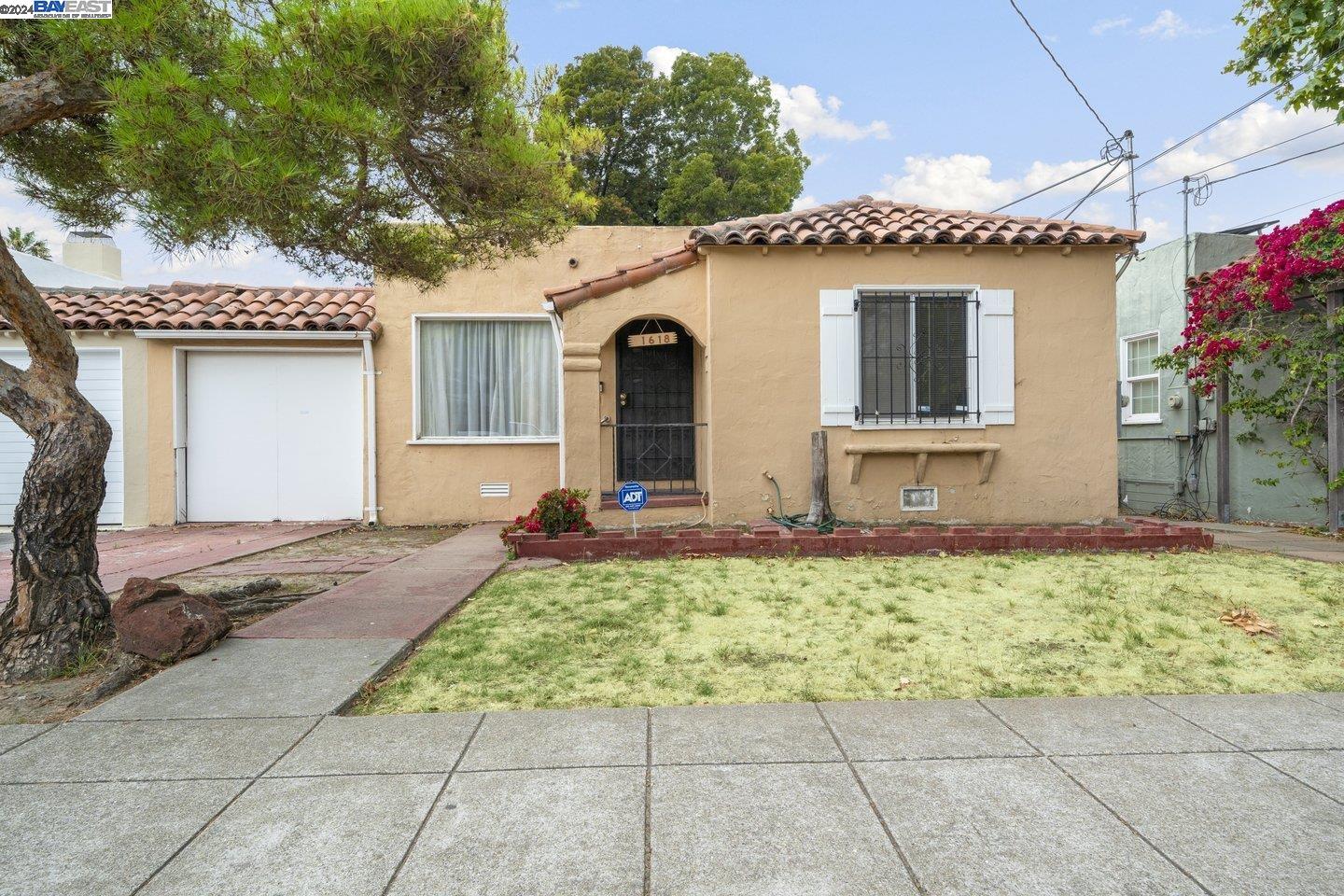 a house view with a outdoor space