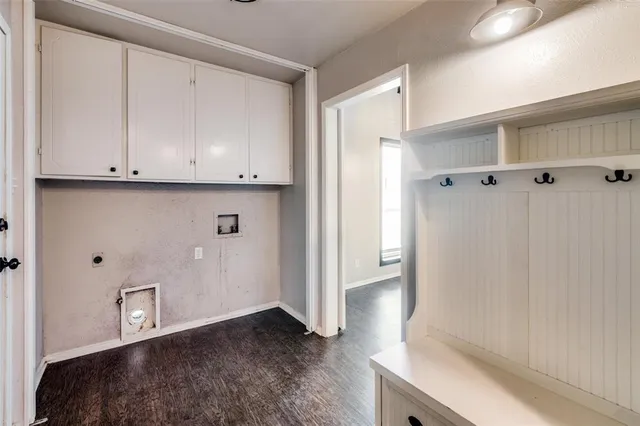 $2,200 | 100 High School Drive, Waxahachie, TX 75165