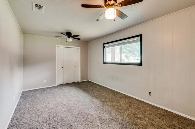 $2,200 | 100 High School Drive, Waxahachie, TX 75165