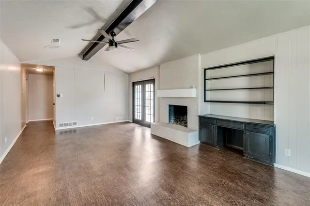 $2,200 | 100 High School Drive, Waxahachie, TX 75165