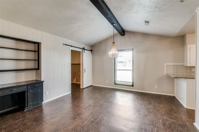 $2,200 | 100 High School Drive, Waxahachie, TX 75165