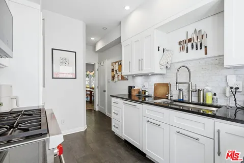 $1,495,000 | 8726 Shoreham Drive, Unit A, West Hollywood, CA 90069