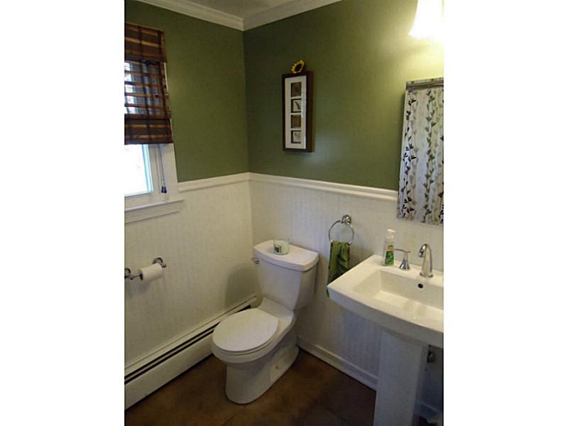 582 Snake Hill Road Glocester, RI 02857 - Photo 15 of 16 Bathroom.