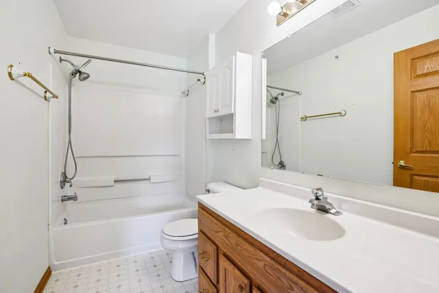 $255,000 | 4300 West Grange Avenue, Unit 8, Greenfield, WI 53220