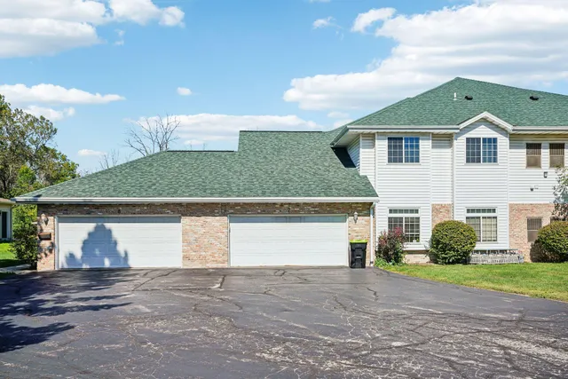 $255,000 | 4300 West Grange Avenue, Unit 8, Greenfield, WI 53220