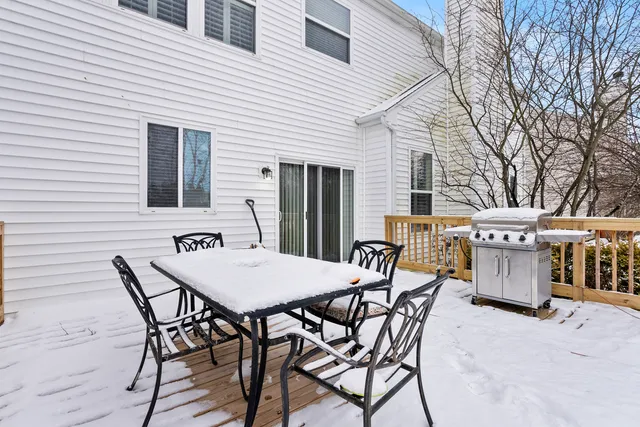 $439,900 | 1076 Goldfinch Lane, Antioch, IL 60002