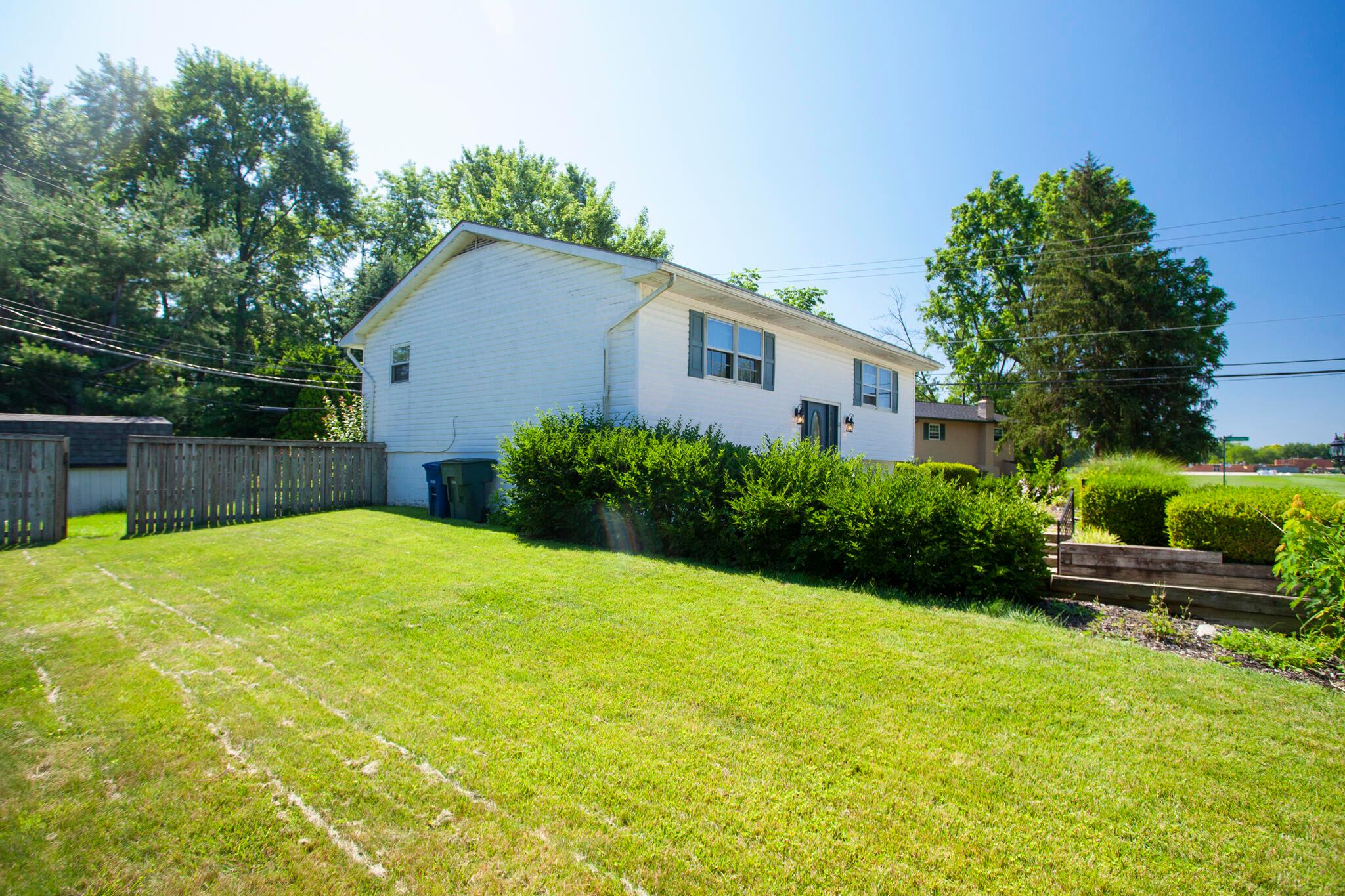 6388 Dalewood Road Columbus, OH 43229 - Photo 4 of 22 Side Yard with plenty of extra space to play