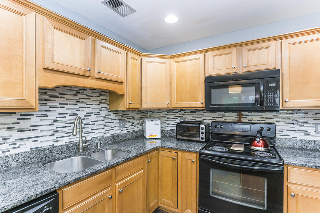 3805 Pine Ridge Way Lexington, KY 40514 - Photo 10 of 21 3805pineridge11